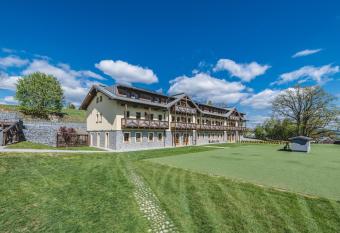 Hotel Resort Relax has Balcony rooms