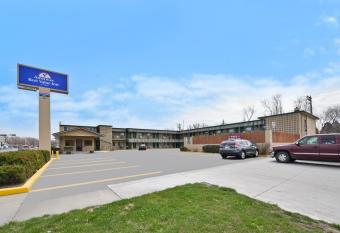Americas Best Value Inn North Platte allows 18 year olds to book a room