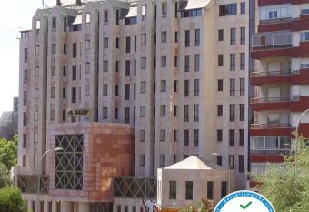 Hotel Alif Campo Pequeno allows 18 year olds to book a room