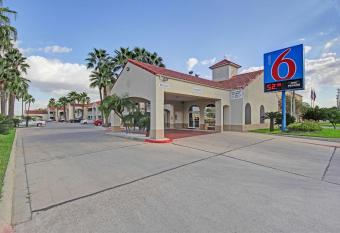 Motel 6 Edinburg allows 18 year olds to book a room