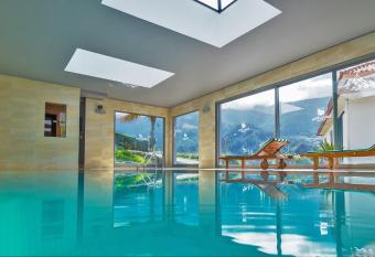 Solar da Bica has Balcony rooms