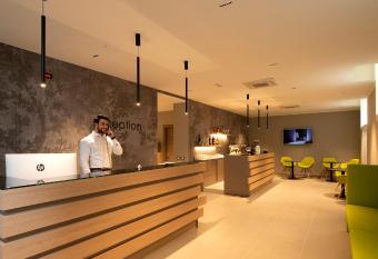 Hotel H21 has Balcony rooms