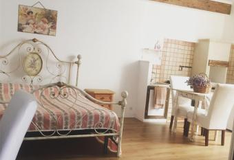 Casa Vacanze Santa Caterina has Balcony rooms