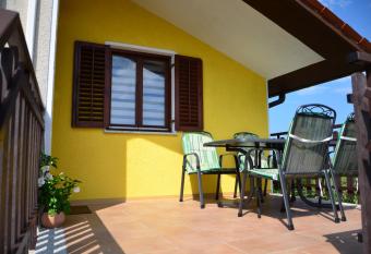 Apartma Louis has Balcony rooms