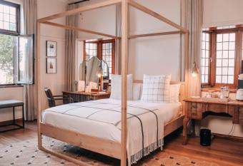 Sonnekus Boutique Hotel & Bistro has Balcony rooms