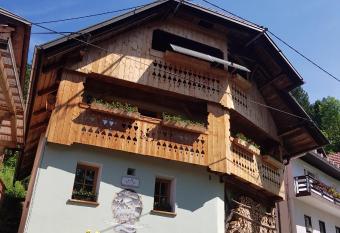 pr  Dra  lerju has Balcony rooms