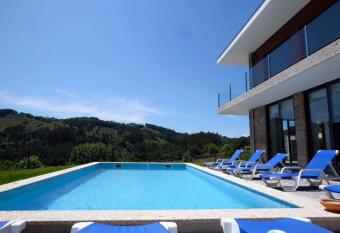 5 bedrooms villa with private pool furnished garden and wifi at Vieira do Minho has Balcony rooms