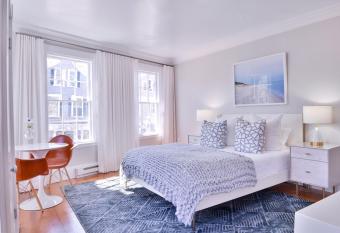 Hotel Pippa allows 18 year olds to book a room