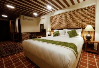 Heranya Yala allows 18 year olds to book a room