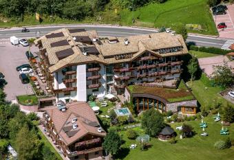 Hotel Gran Paradis has Balcony rooms