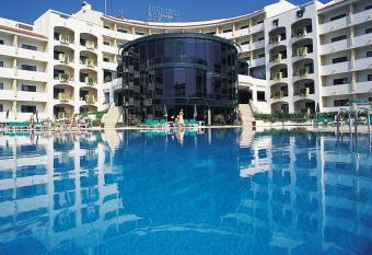 Ondamar Hotel Apartamentos allows 18 year olds to book a room