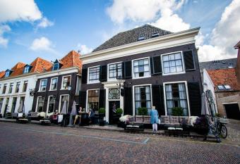 Boutique Hotel Elburg en Tapperij allows 18 year olds to book a room