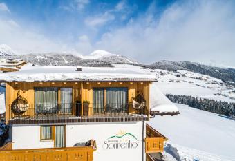 Pension Sonnenhof has Balcony rooms