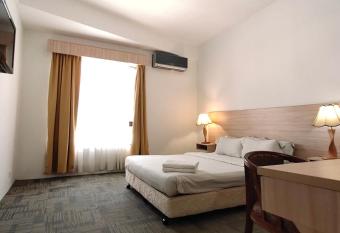 Prima Hotel Melaka allows 18 year olds to book a room