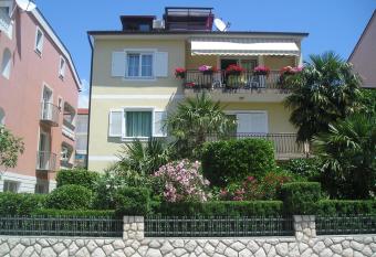 Family Apartments Ankica has Balcony rooms