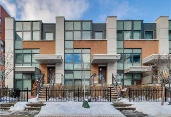 Home in Downtown allows 18 year olds to book a room