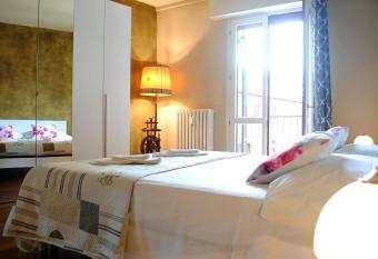 Dreaming Piazza Bra Rooms allows 18 year olds to book a room