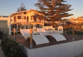 SUITEBEACH b&b and resort has Balcony rooms