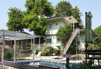 Takaidao Vintage Home has Balcony rooms