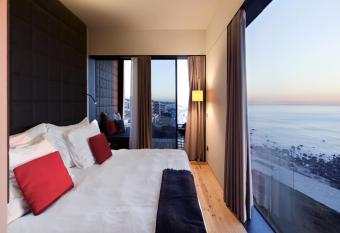 Golden Tulip Porto Gaia Hotel has Balcony rooms