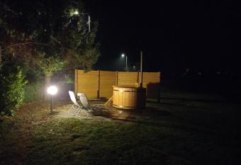 The House of Dunja has rooms with a private hot tub