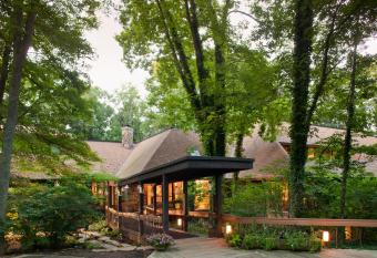 The Inn At Honey Run Millersburg allows 18 year olds to book a room