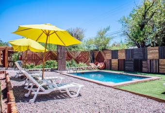 San Pedro Domos has Balcony rooms