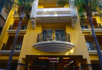 X1 by Smallville has Balcony rooms