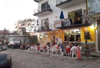 Casa Ana Ruth (Bucerias, Nay.) has Balcony rooms