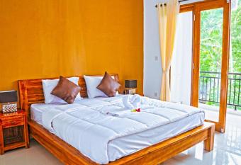 Kailash Homestay has Balcony rooms