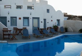 Villa Murano has Balcony rooms