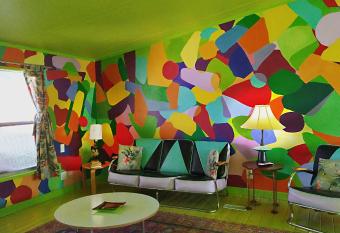 Pelican Spa has Balcony rooms