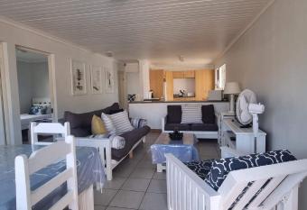 Pearly Tides allows 18 year olds to book a room