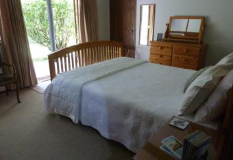 Thorold Country House allows 18 year olds to book a room