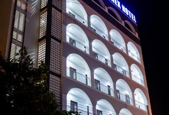 Song Tien Annex Hotel has Balcony rooms