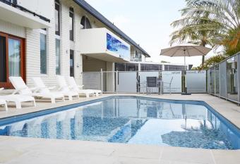 Bay Beach Motel has Balcony rooms