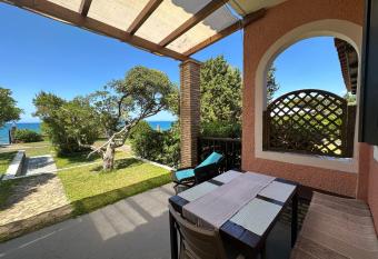 Genari Beach Apartments allows 18 year olds to book a room