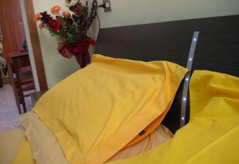 Hotel Estate allows 18 year olds to book a room