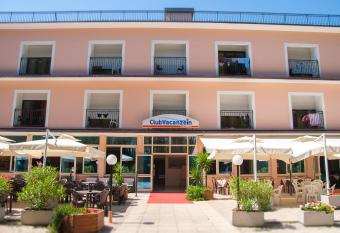 Club Vacanze In has Balcony rooms