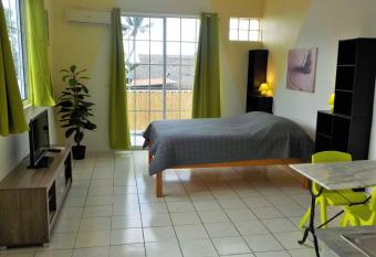 Apartment Studio Halfon has Balcony rooms