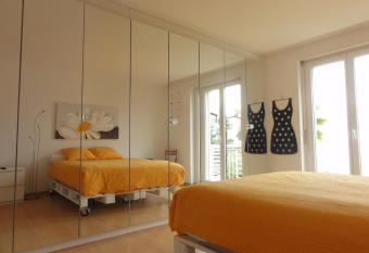 Casa Collina has Balcony rooms