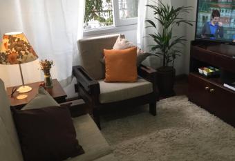 Apart no Menino Deus allows 18 year olds to book a room