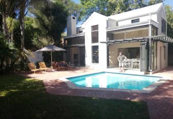 De Haas Living @ Die Laan 40 has Balcony rooms