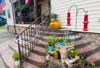 The Summit Inn has Balcony rooms