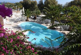 Arion Bay Hotel Santorini has Balcony rooms