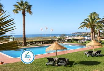 Dom Pedro Lagos has Balcony rooms