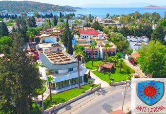 Bitez Garden Life - All Inclusive has Balcony rooms