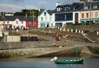 The Waterfront Hotel allows 18 year olds to book a room