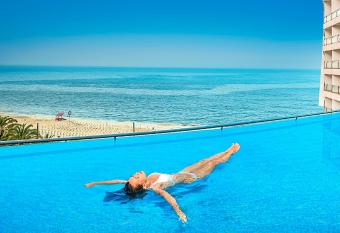 Sesimbra Hotel & Spa has Balcony rooms