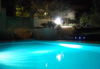 villa saint aygulf has Balcony rooms